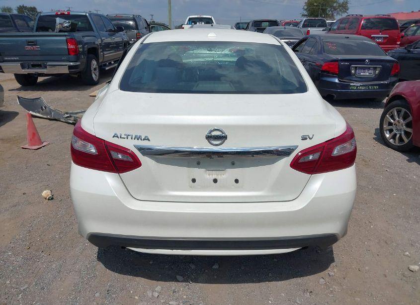 Photo 15 of 2018 Nissan Altima 2.5 SV (VIN 1N4AL3AP7JC119128)