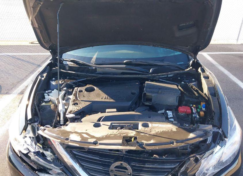 Photo 10 of 2018 Nissan Altima 2.5 S (VIN 1N4AL3AP7JC125401)