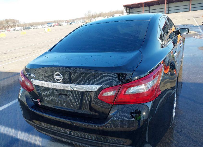 Photo 16 of 2018 Nissan Altima 2.5 S (VIN 1N4AL3AP7JC125401)
