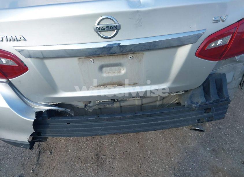 Photo 6 of 2018 Nissan Altima 2.5 SV (VIN 1N4AL3AP7JC126967)
