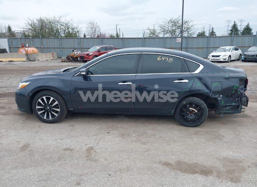 Photo 14 of 2018 Nissan Altima 2.5 SL (VIN 1N4AL3AP7JC128279)