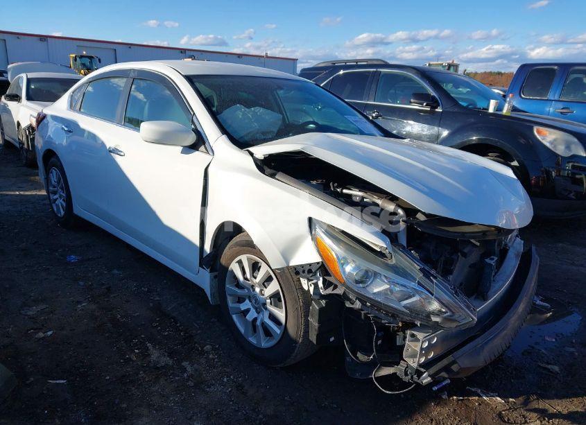 2018 Nissan Altima 2.5 S (VIN 1N4AL3AP7JC140612) main photo