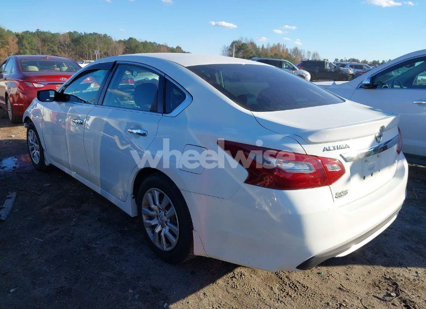 Photo 3 of 2018 Nissan Altima 2.5 S (VIN 1N4AL3AP7JC140612)
