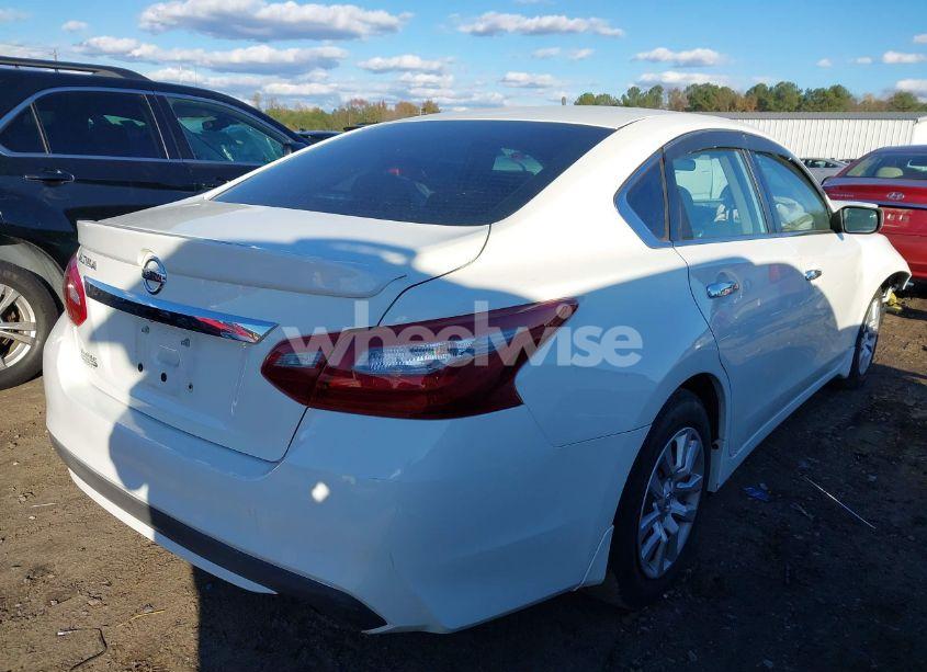 Photo 4 of 2018 Nissan Altima 2.5 S (VIN 1N4AL3AP7JC140612)