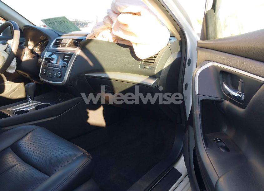 Photo 5 of 2018 Nissan Altima 2.5 S (VIN 1N4AL3AP7JC140612)