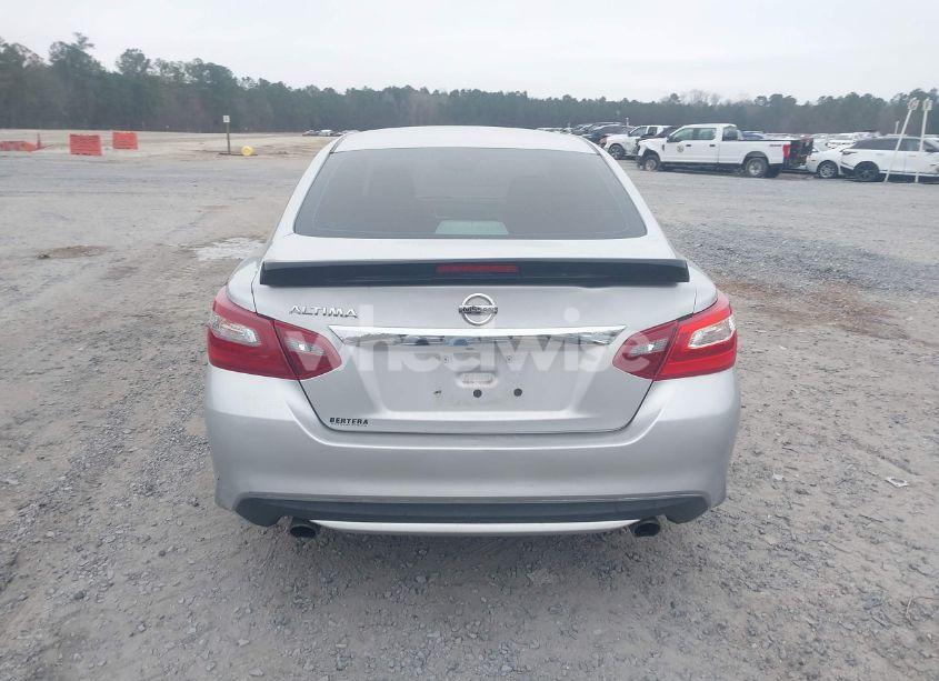 Photo 16 of 2018 Nissan Altima 2.5 S (VIN 1N4AL3AP7JC144921)