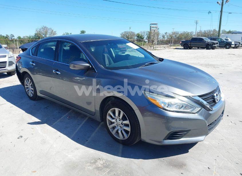 2018 Nissan Altima 2.5 S (VIN 1N4AL3AP7JC146670) main photo