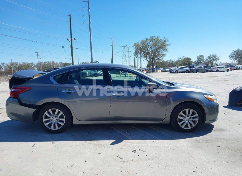 Photo 13 of 2018 Nissan Altima 2.5 S (VIN 1N4AL3AP7JC146670)