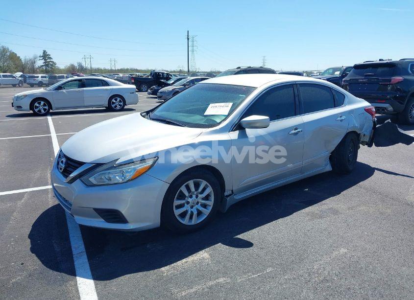 Photo 2 of 2018 Nissan Altima 2.5 S (VIN 1N4AL3AP7JC147656)