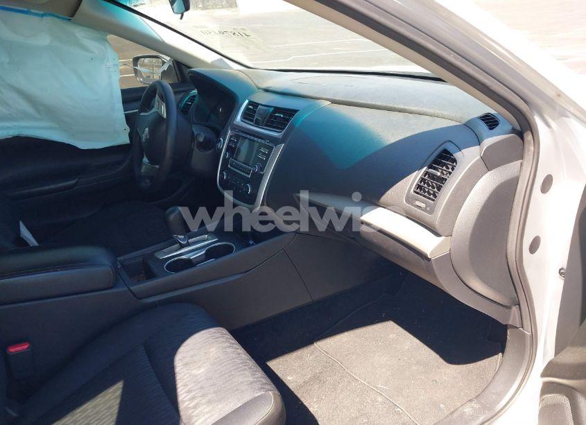 Photo 5 of 2018 Nissan Altima 2.5 S (VIN 1N4AL3AP7JC147656)