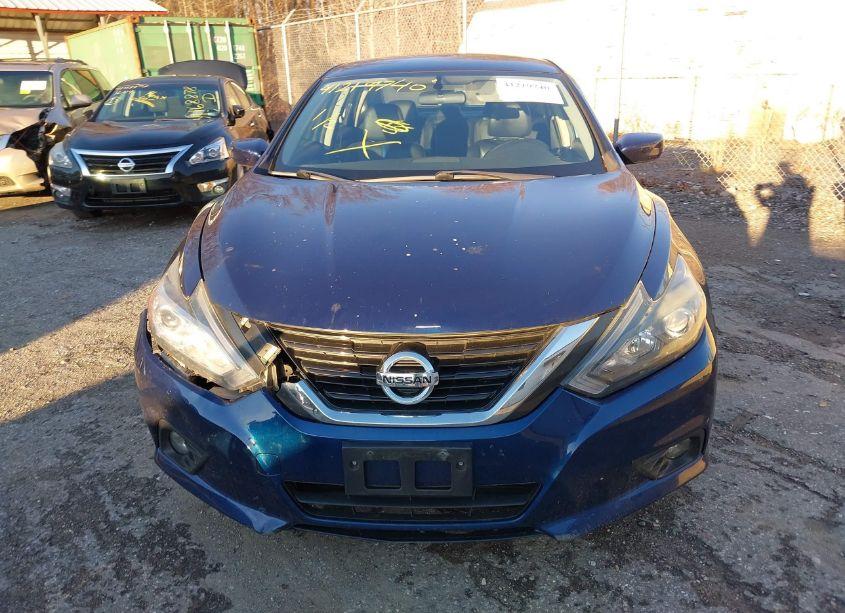 Photo 12 of 2018 Nissan Altima 2.5 SR (VIN 1N4AL3AP7JC158673)