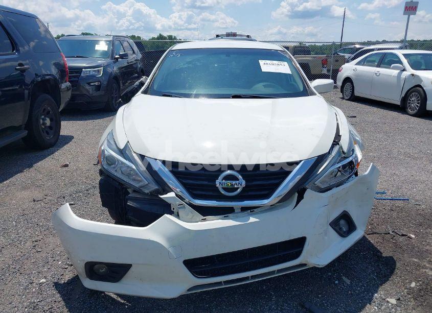 Photo 12 of 2018 Nissan Altima 2.5/S/SV/SL/SR (VIN 1N4AL3AP7JC159368)