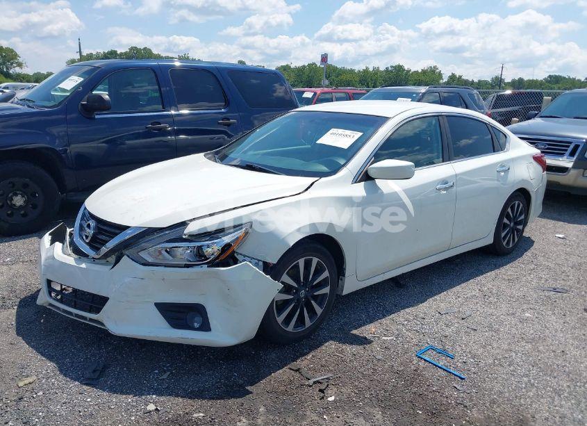 Photo 2 of 2018 Nissan Altima 2.5/S/SV/SL/SR (VIN 1N4AL3AP7JC159368)