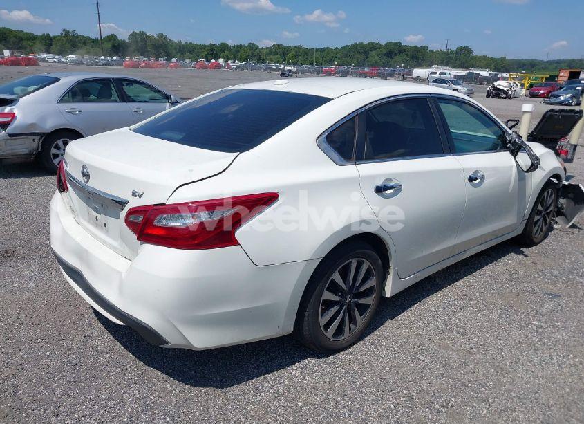 Photo 4 of 2018 Nissan Altima 2.5/S/SV/SL/SR (VIN 1N4AL3AP7JC159368)