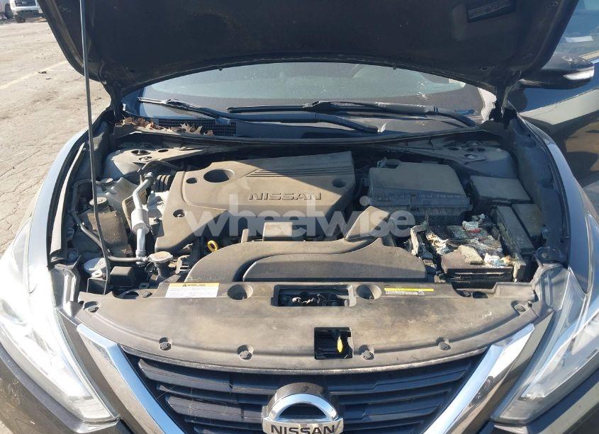 Photo 10 of 2018 Nissan Altima 2.5 SL (VIN 1N4AL3AP7JC164795)