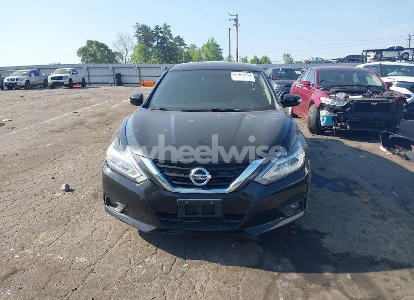 Photo 11 of 2018 Nissan Altima 2.5 SL (VIN 1N4AL3AP7JC164795)