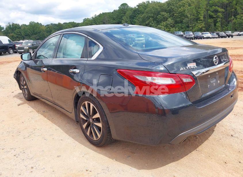 Photo 3 of 2018 Nissan Altima 2.5 SL (VIN 1N4AL3AP7JC168006)