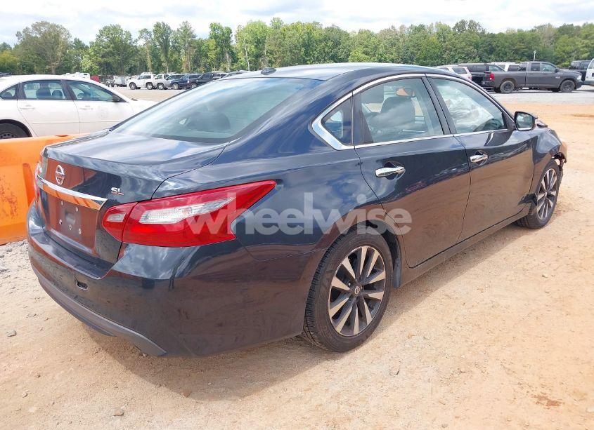 Photo 4 of 2018 Nissan Altima 2.5 SL (VIN 1N4AL3AP7JC168006)