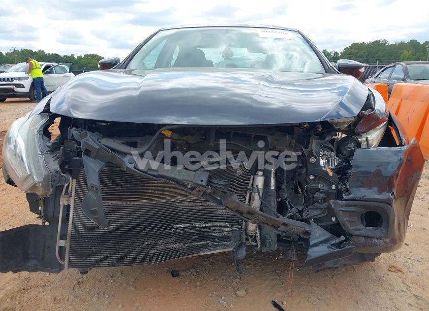 Photo 6 of 2018 Nissan Altima 2.5 SL (VIN 1N4AL3AP7JC168006)