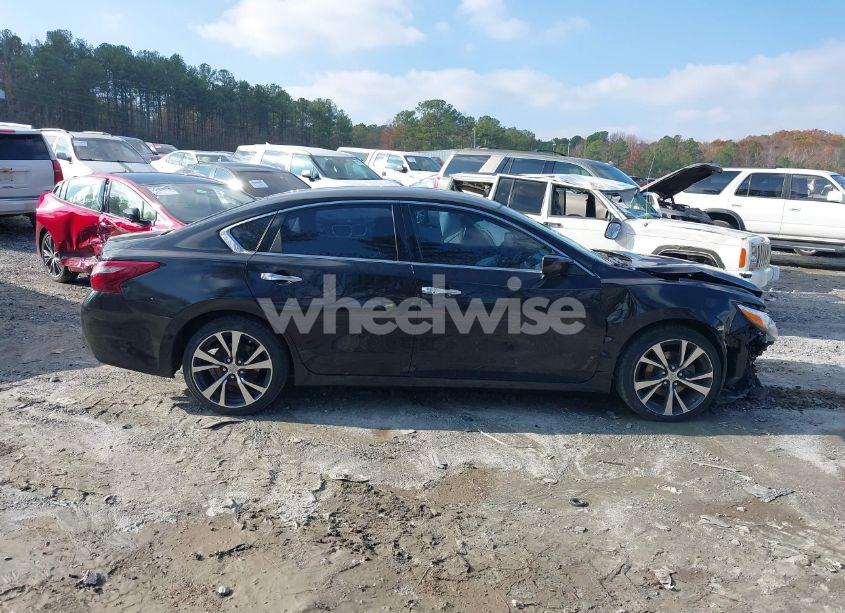 Photo 13 of 2018 Nissan Altima 2.5 S (VIN 1N4AL3AP7JC170144)