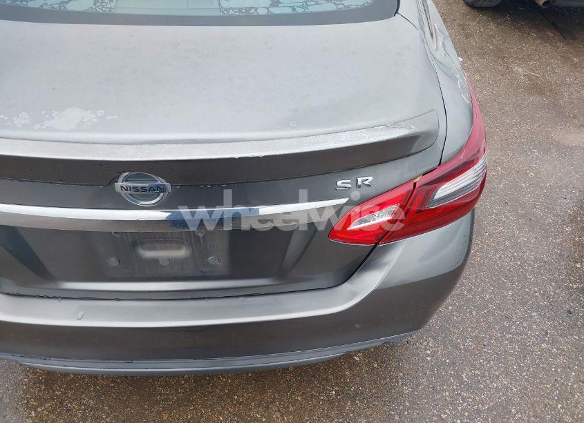 Photo 17 of 2018 Nissan Altima 2.5 SR (VIN 1N4AL3AP7JC184397)