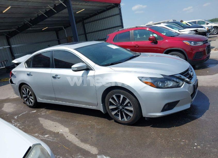 Photo 13 of 2018 Nissan Altima 2.5 SL (VIN 1N4AL3AP7JC190670)
