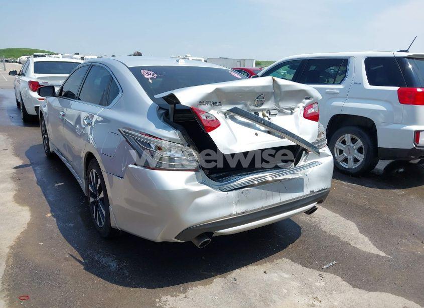 Photo 6 of 2018 Nissan Altima 2.5 SL (VIN 1N4AL3AP7JC190670)