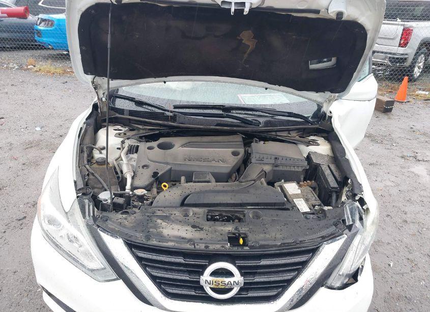 Photo 10 of 2018 Nissan Altima 2.5 SV (VIN 1N4AL3AP7JC196078)