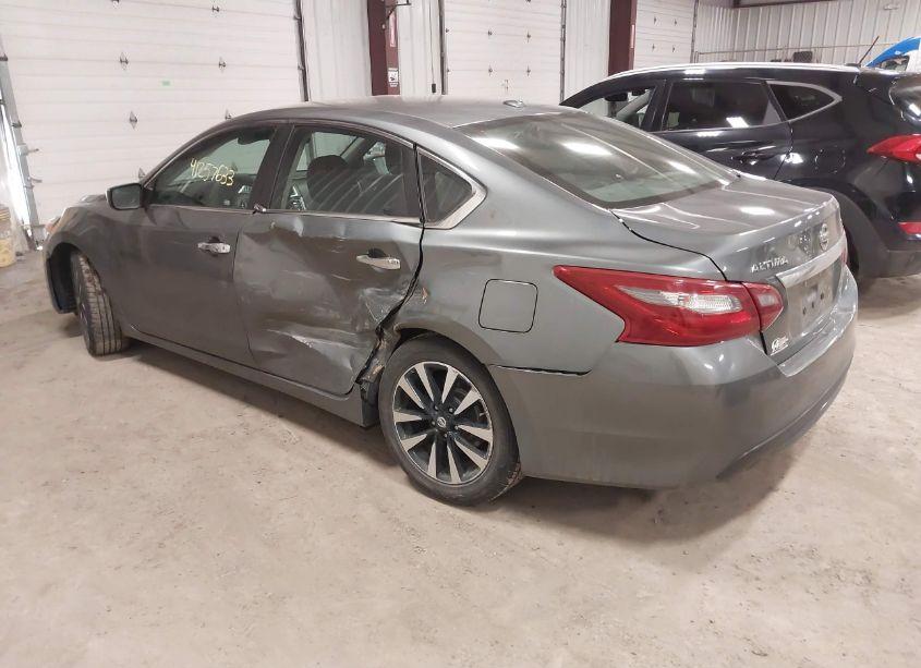 Photo 3 of 2018 Nissan Altima 2.5 SV (VIN 1N4AL3AP7JC207421)