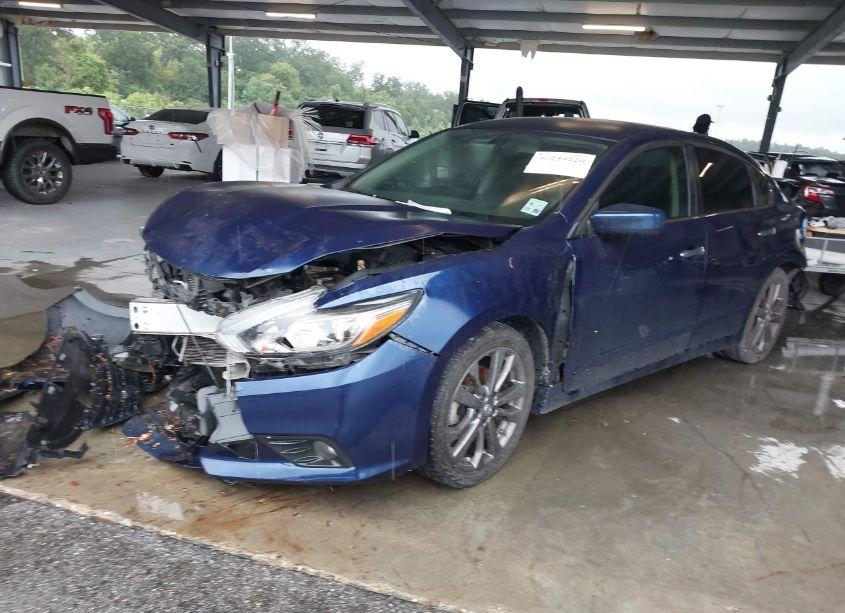 Photo 2 of 2018 Nissan Altima 2.5 SR (VIN 1N4AL3AP7JC210593)