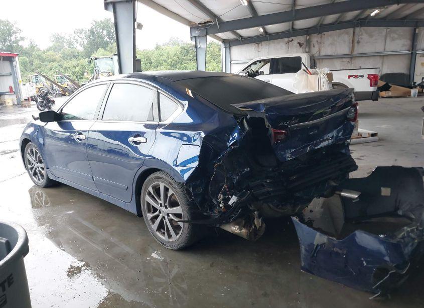 Photo 3 of 2018 Nissan Altima 2.5 SR (VIN 1N4AL3AP7JC210593)