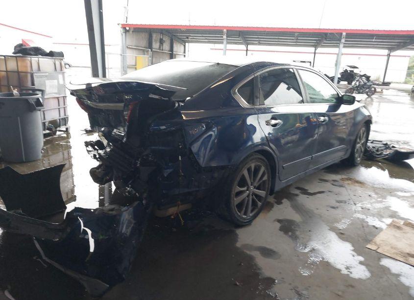 Photo 4 of 2018 Nissan Altima 2.5 SR (VIN 1N4AL3AP7JC210593)