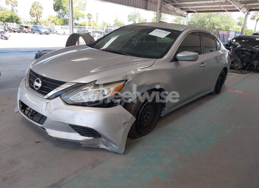 Photo 2 of 2018 Nissan Altima 2.5 S (VIN 1N4AL3AP7JC211033)