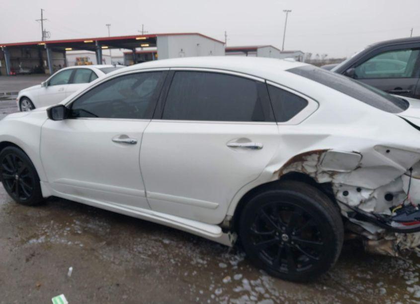 Photo 14 of 2018 Nissan Altima 2.5 SR (VIN 1N4AL3AP7JC222405)