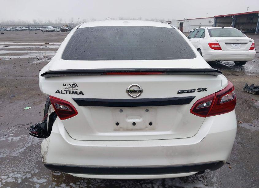 Photo 16 of 2018 Nissan Altima 2.5 SR (VIN 1N4AL3AP7JC222405)