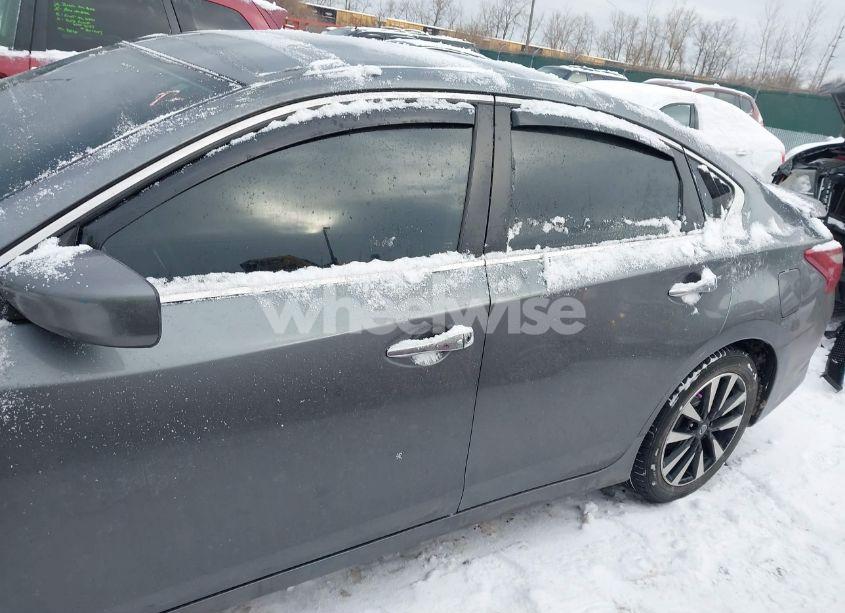 Photo 14 of 2018 Nissan Altima 2.5 SV (VIN 1N4AL3AP7JC223554)