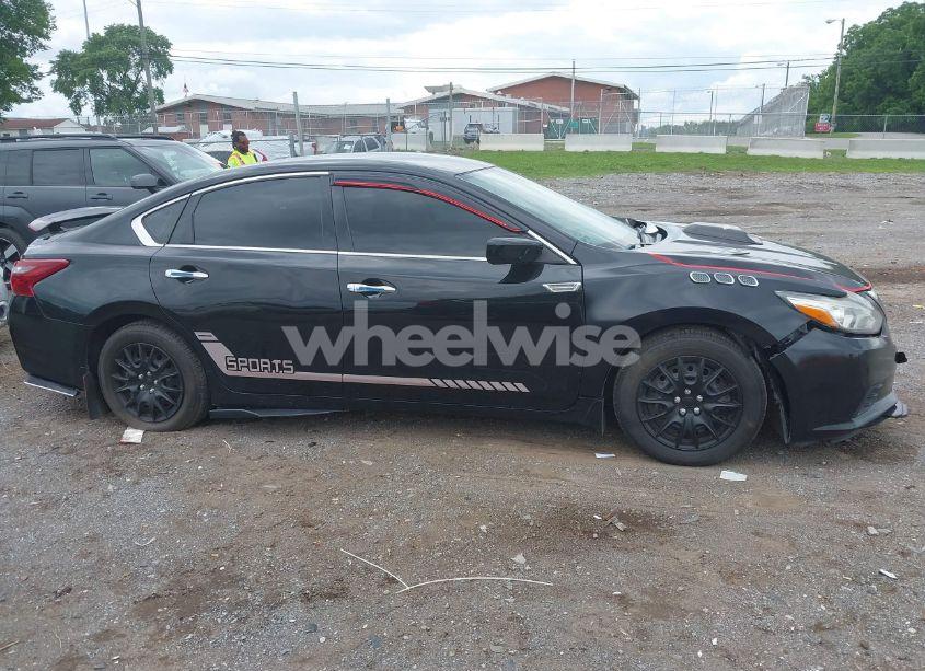 Photo 13 of 2018 Nissan Altima 2.5 S (VIN 1N4AL3AP7JC225384)