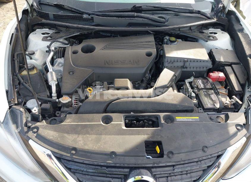 Photo 10 of 2018 Nissan Altima 2.5 SL (VIN 1N4AL3AP7JC235011)