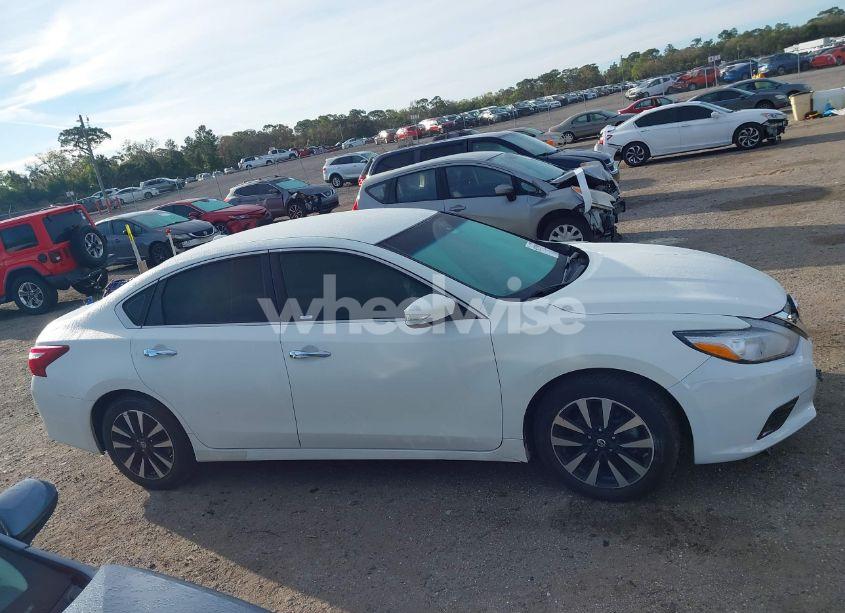 Photo 13 of 2018 Nissan Altima 2.5 SL (VIN 1N4AL3AP7JC235011)