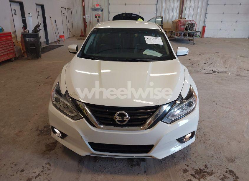Photo 12 of 2018 Nissan Altima 2.5 SL (VIN 1N4AL3AP7JC239057)