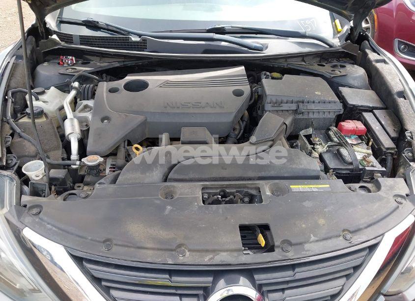 Photo 10 of 2018 Nissan Altima 2.5 SR (VIN 1N4AL3AP7JC239964)
