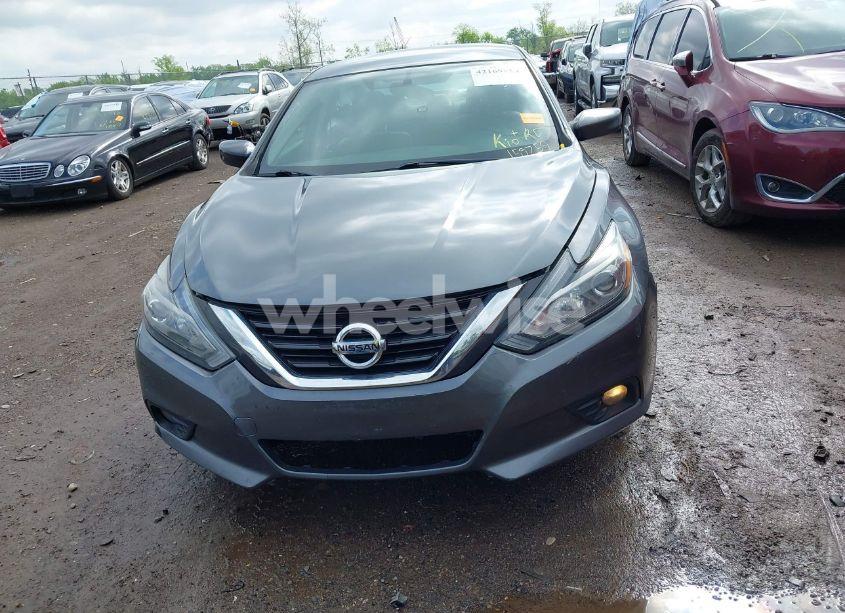 Photo 12 of 2018 Nissan Altima 2.5 SR (VIN 1N4AL3AP7JC239964)
