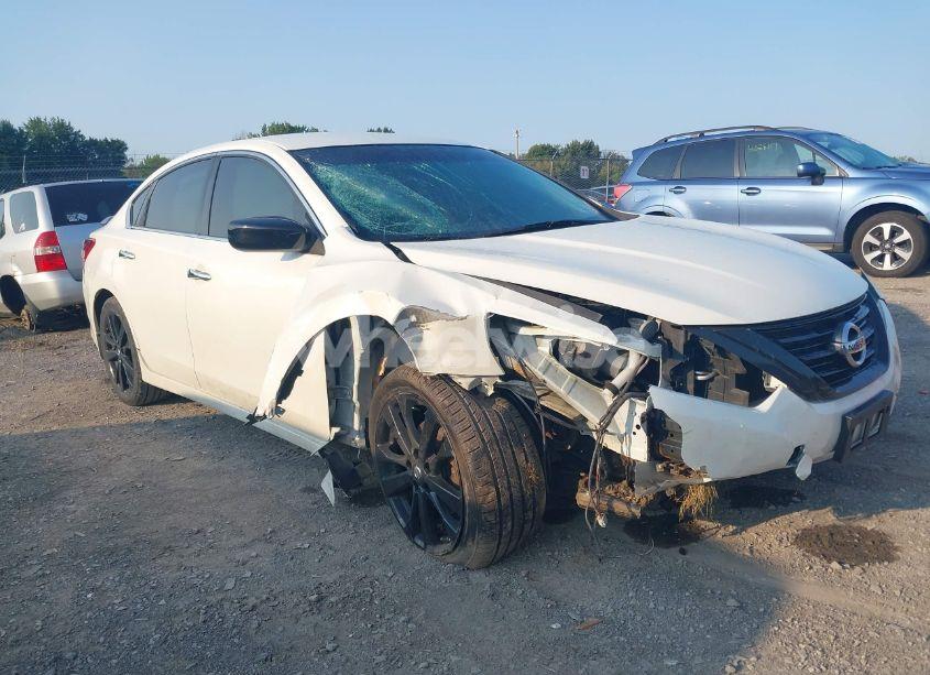 2018 Nissan Altima 2.5 SR (VIN 1N4AL3AP7JC245019) main photo