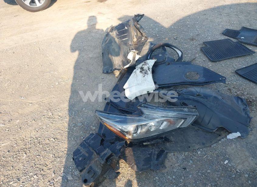 Photo 11 of 2018 Nissan Altima 2.5 SR (VIN 1N4AL3AP7JC245019)