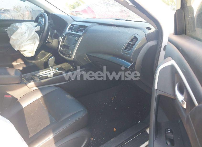 Photo 5 of 2018 Nissan Altima 2.5 SR (VIN 1N4AL3AP7JC245019)