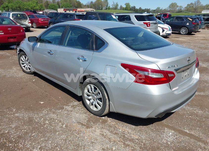 Photo 3 of 2018 Nissan Altima 2.5 S (VIN 1N4AL3AP7JC250933)