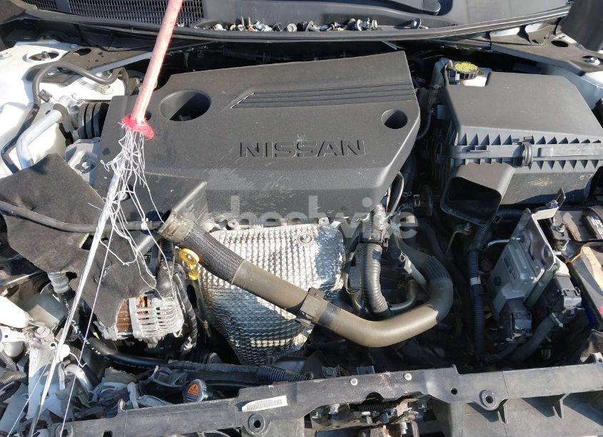 Photo 10 of 2018 Nissan Altima 2.5 SR (VIN 1N4AL3AP7JC266078)