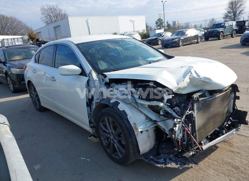 Photo 13 of 2018 Nissan Altima 2.5 SR (VIN 1N4AL3AP7JC266078)