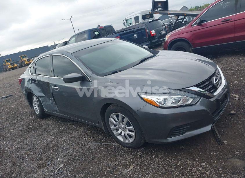 2018 Nissan Altima 2.5 S (VIN 1N4AL3AP7JC287674) main photo