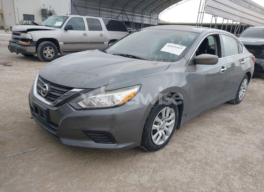 Photo 2 of 2018 Nissan Altima 2.5 S (VIN 1N4AL3AP7JC294866)